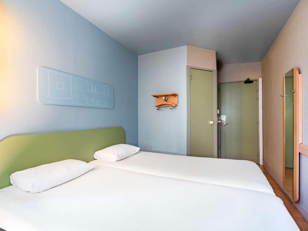 Ibis Budget Lyon Villeurbanne Quarto foto